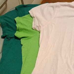 Kids Green and White T-Shirts
